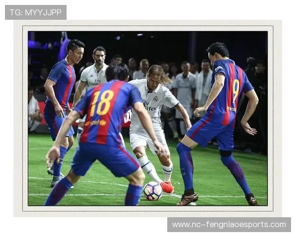 足球赛场进球瞬间成名探讨球员能否凭一球真正跻身顶级球星 足球赛场进球瞬间成名探讨球员能否凭一球真正跻身顶级球星